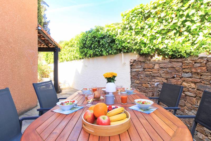 Mazet à vendre dans copropriété à Bormes les Mimosas avec 1 place de parking